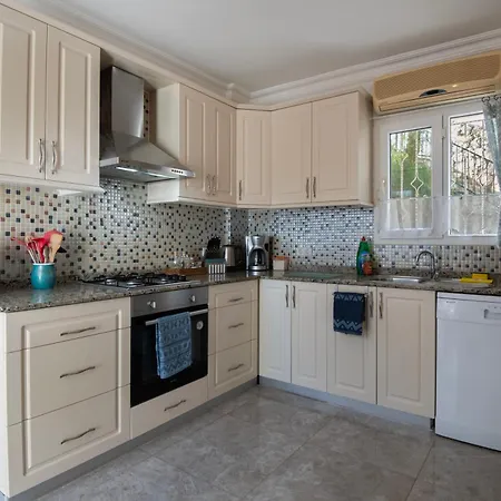 Caretta In Kalkan - Sleeps 6 - Private Pool